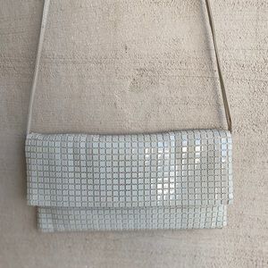 Lamared vintage square white/cream mesh.